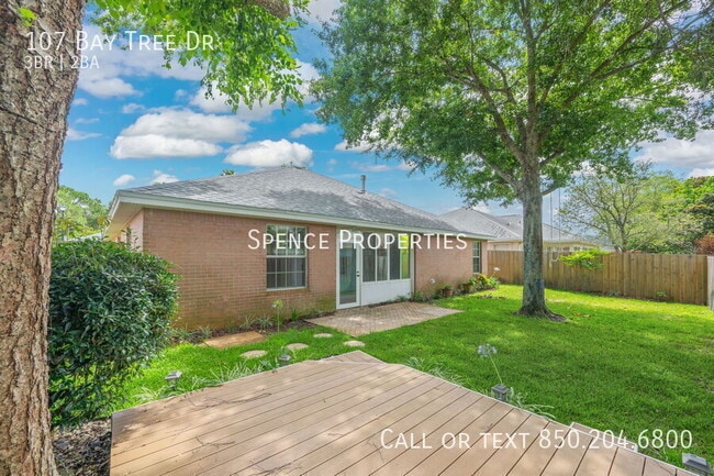 Building Photo - 107 Bay Tree Dr