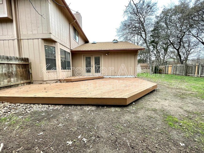 Building Photo - 410 Cluck Creek Trail