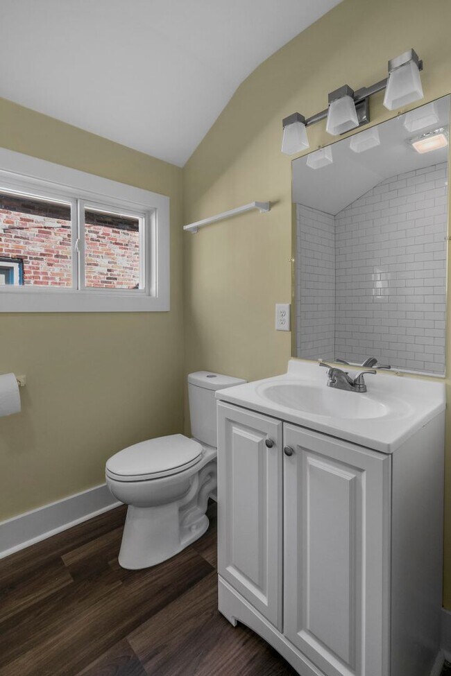 Building Photo - Four Bedroom Ranch in Elizabeth Park!