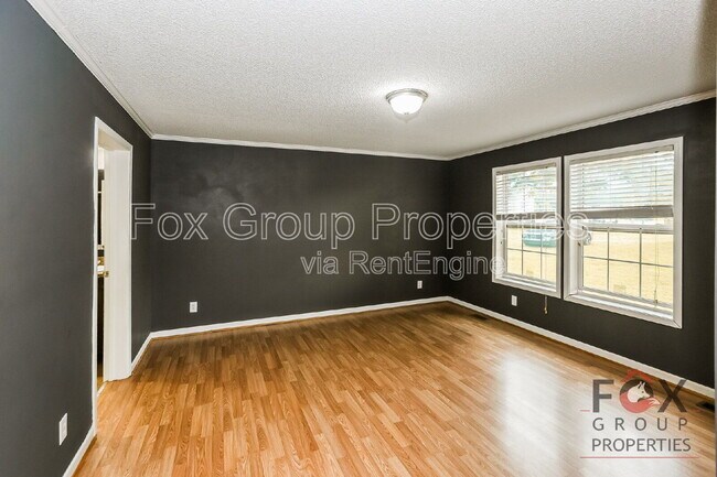 Building Photo - 264 Rowan Rd