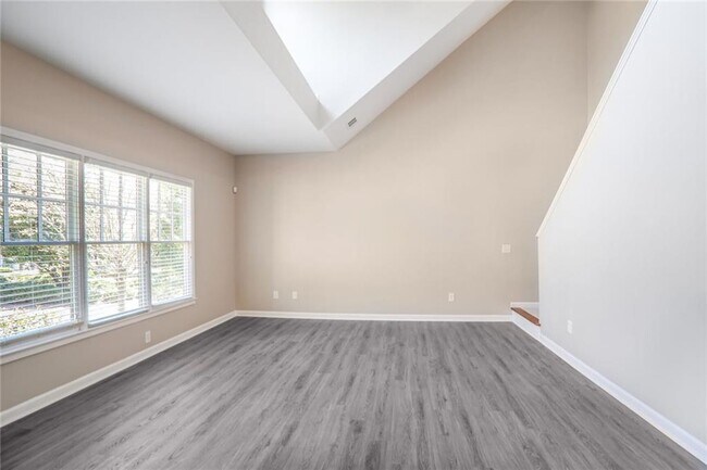 Building Photo - 1784 Hollingsworth Blvd