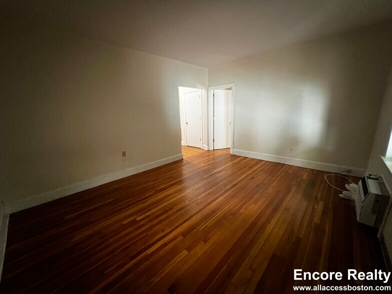 Building Photo - 48 Lancaster Ter