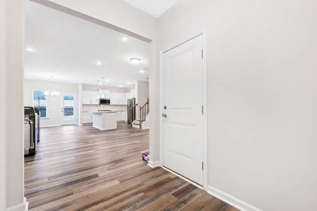 Building Photo - Well Appointed 3-Bedroom Townhome in Durham!
