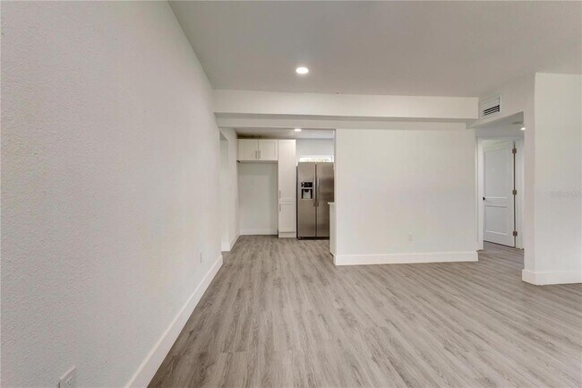 Building Photo - 5039 Avery Rd