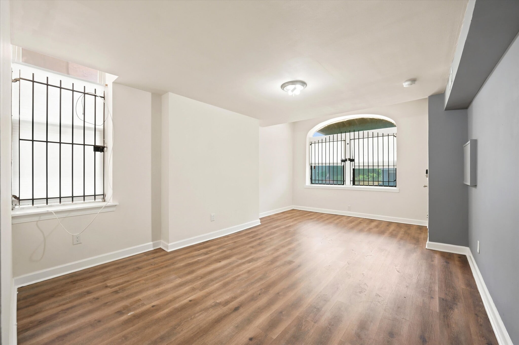 Building Photo - 1721 W Tioga St