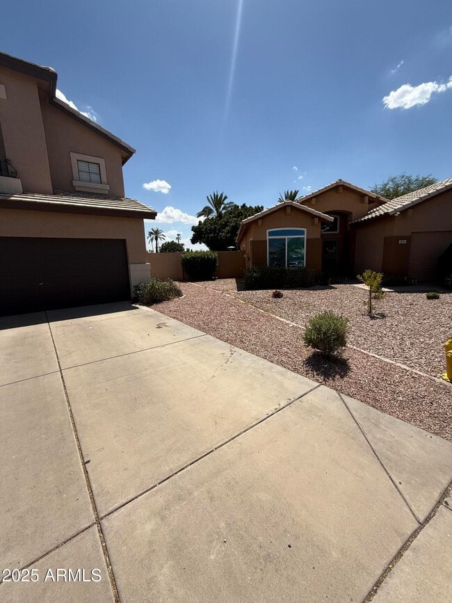 Building Photo - 1815 E Dava Dr