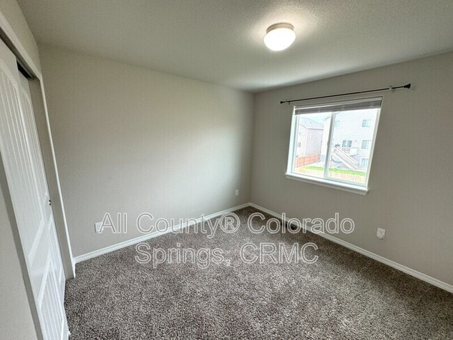 Building Photo - 10782 Yuba Dr