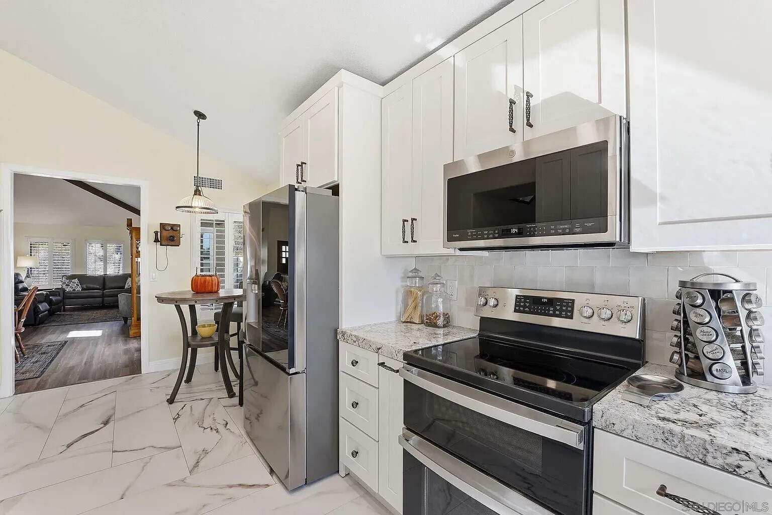 Building Photo - 7773 Eagle Ridge Dr