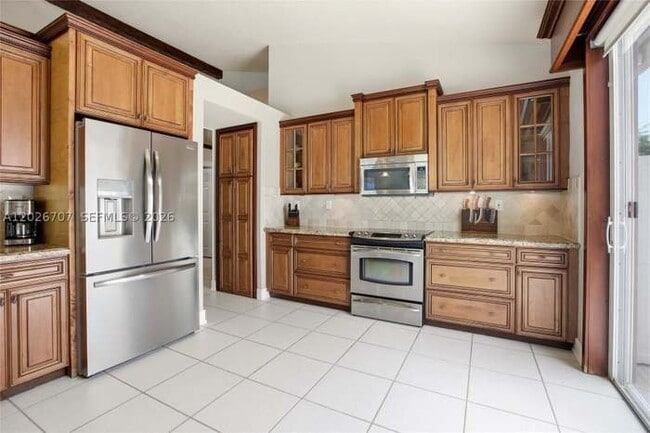 Building Photo - 180 SW 167th Ave