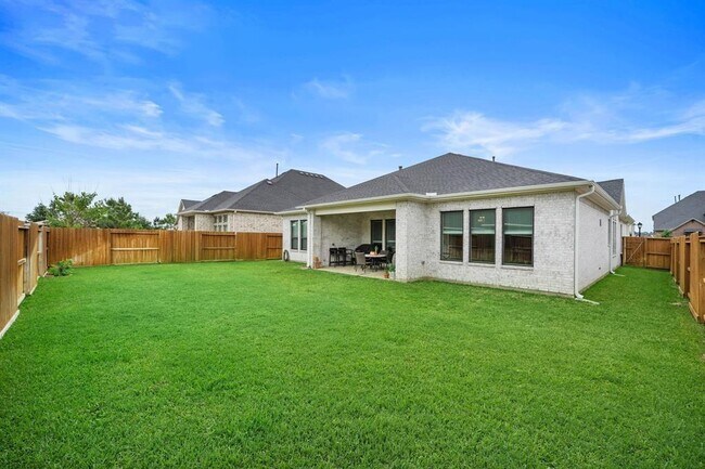 Building Photo - 27426 Haywood Ln