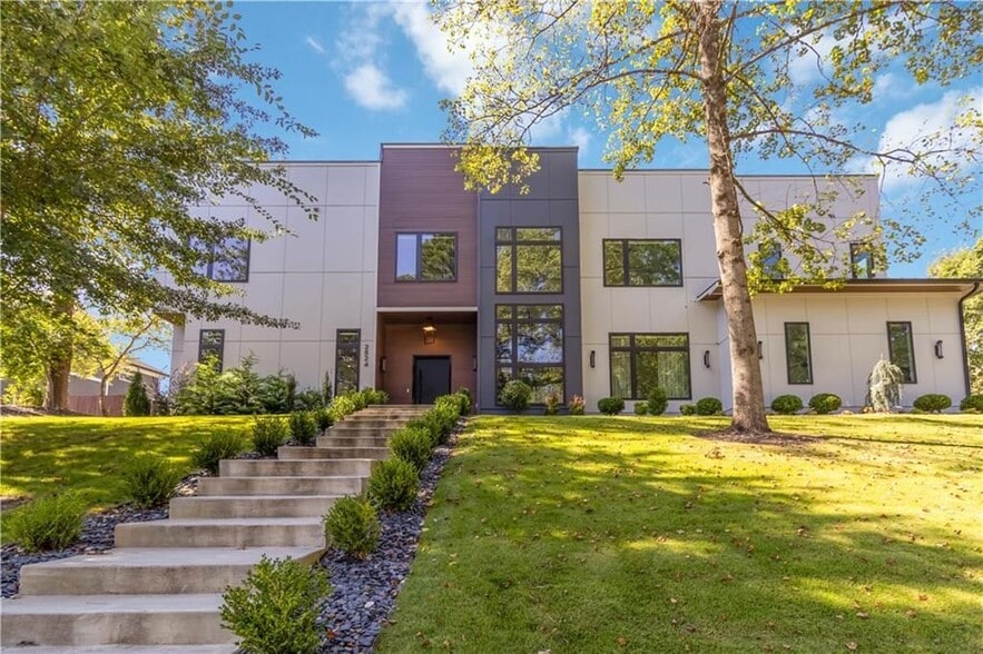 Building Photo - 2824 Ashford Rd NE