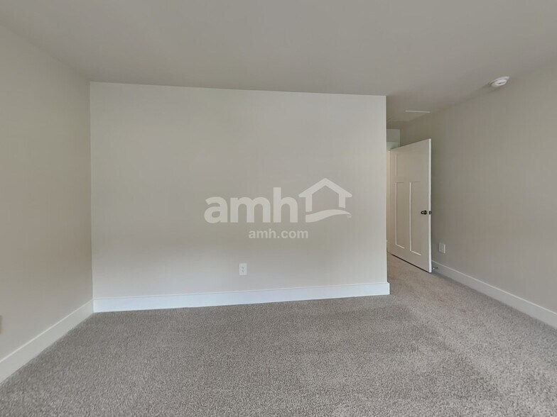 Building Photo - 536 Crowder Pl