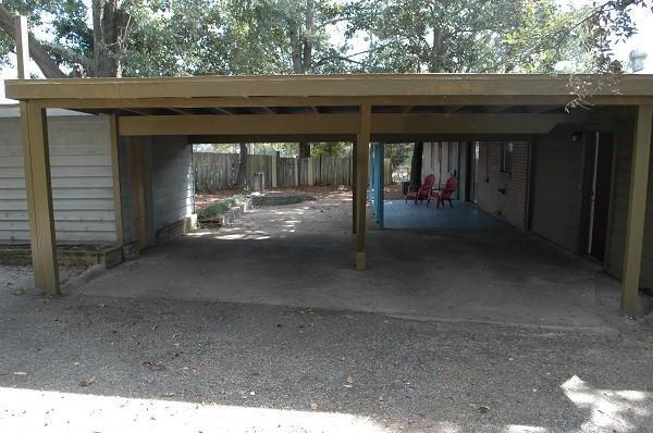 Building Photo - 1002 Centerwood Dr