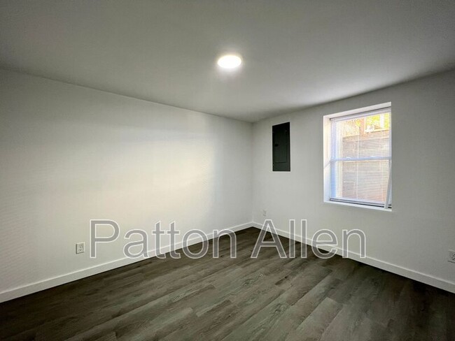 Building Photo - 4 Swager Dr