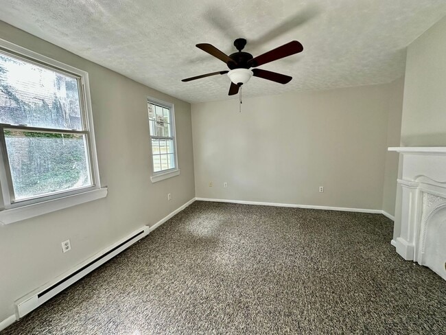 Building Photo - 2709 Josephine St