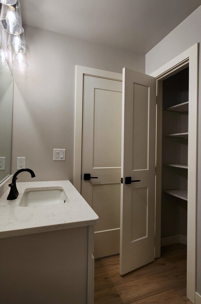 Building Photo - 6728 66th Ave S