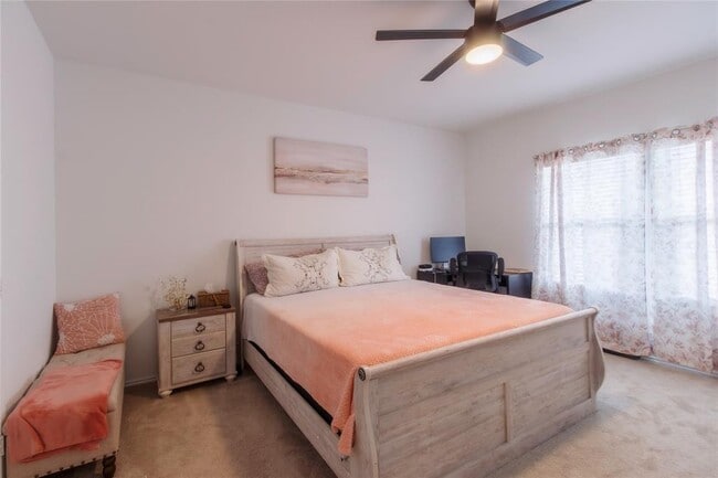 Building Photo - 1404 Aquilla Dr