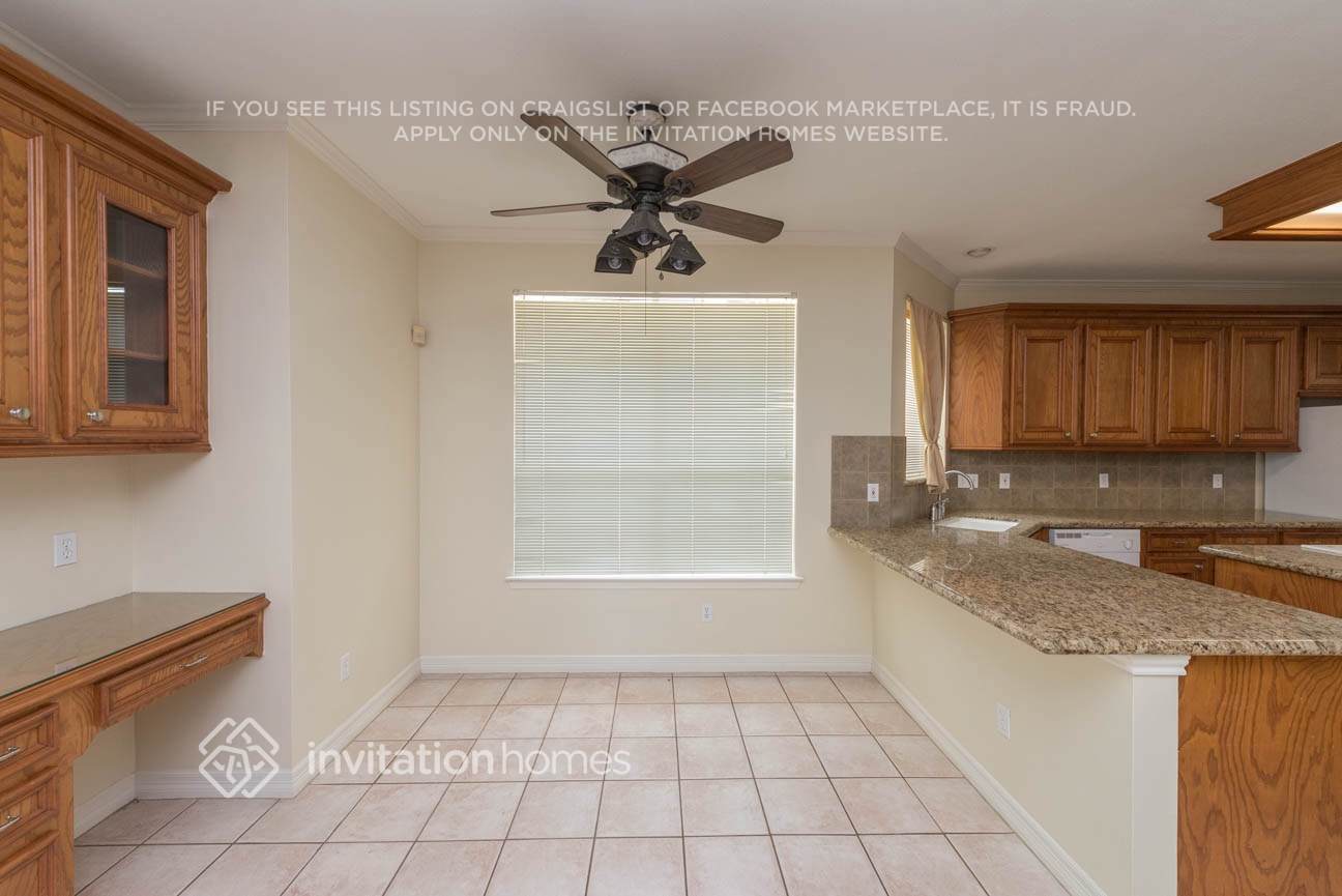 Building Photo - 12146 Auburn Hills Dr