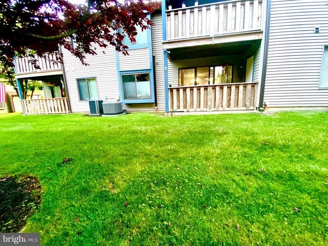 Building Photo - 803 Chesterwood Ct