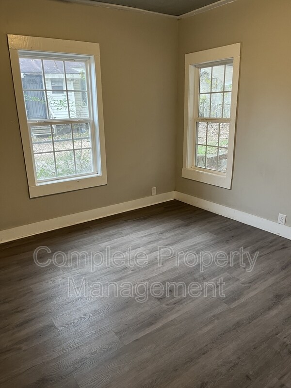 Building Photo - 2129 Pike Rd