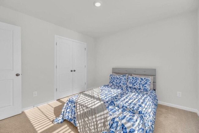 Building Photo - 116 Antler Crk Ln