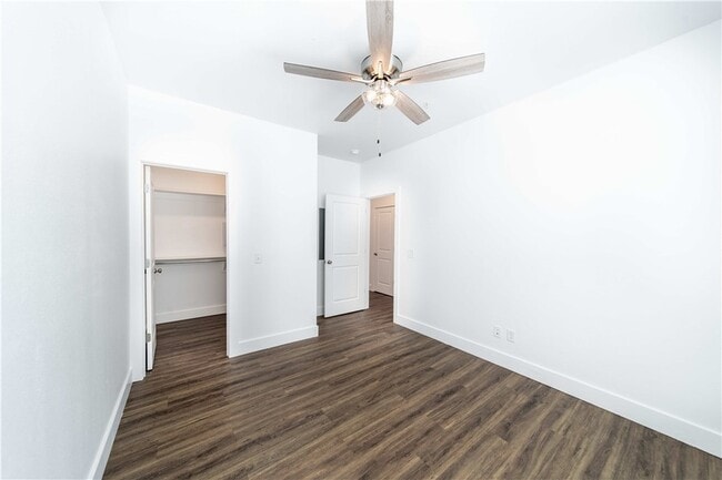 Building Photo - The Benton -  200 Ryan Unit Garland | Crittenden
