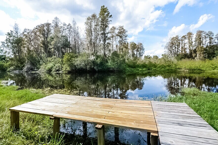 Building Photo - 4313 Longshore Dr