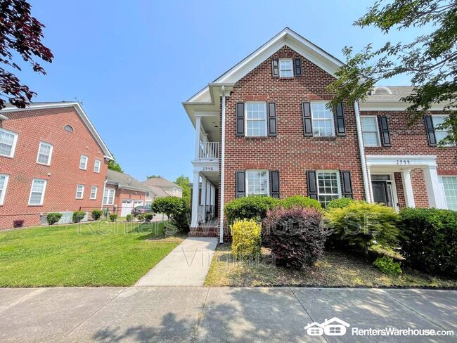 Building Photo - 2940 Hollister Ave