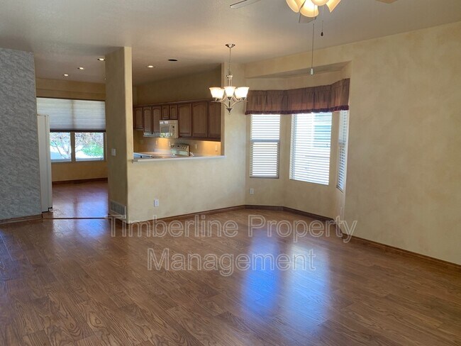 Building Photo - 15581 Lacuna Dr