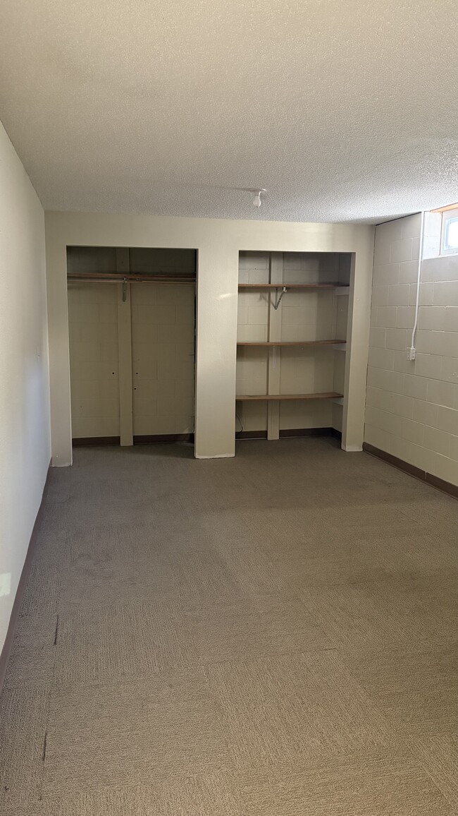 Building Photo - 1109 33rd Ave N