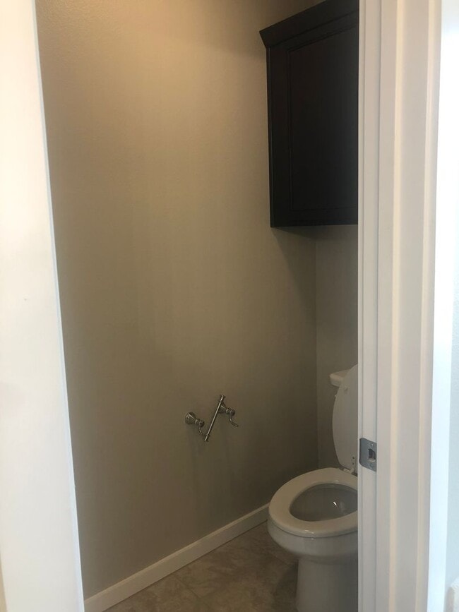 Building Photo - Brand New Home in Hertiage Hills 3/2/2