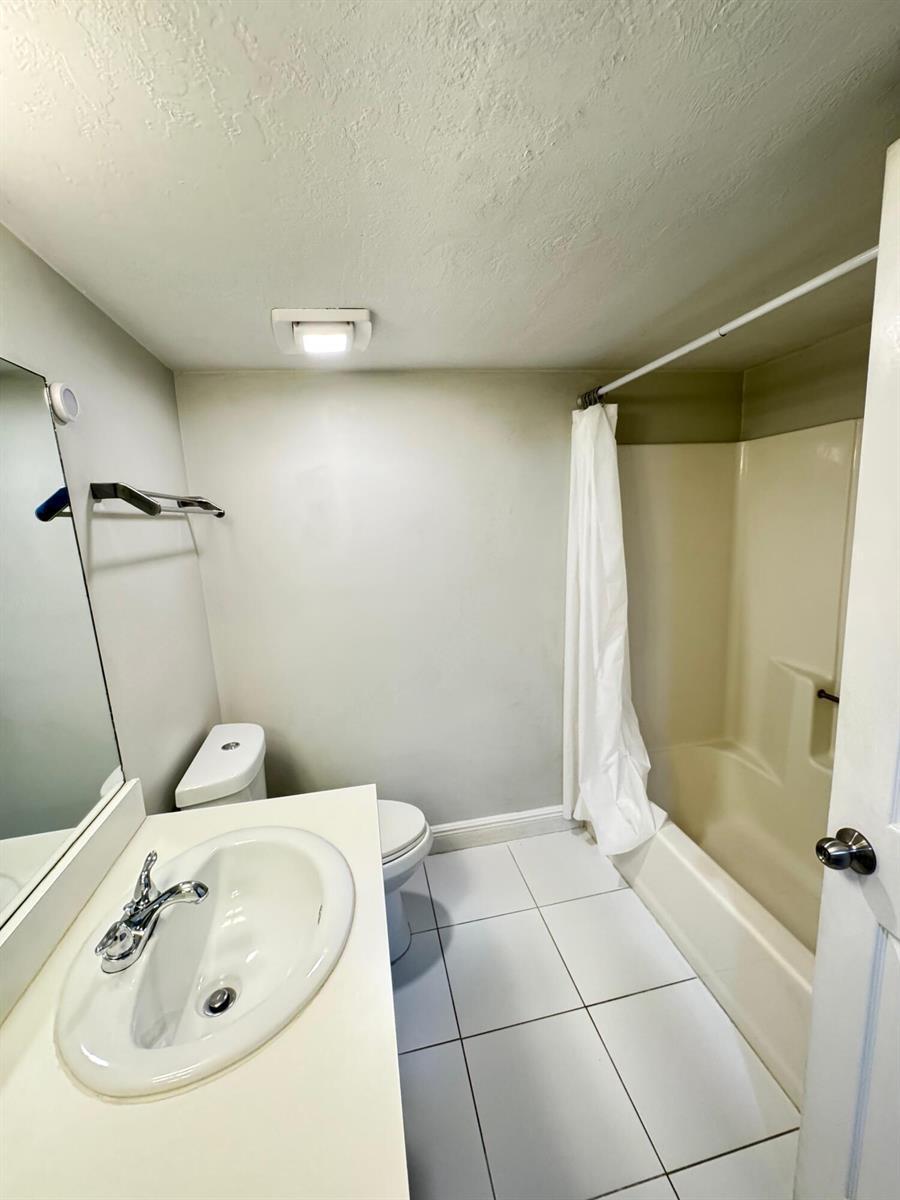 Building Photo - 803 Palm Beach Trace Dr