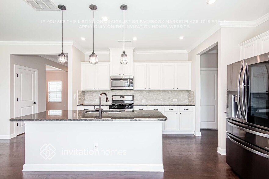 Building Photo - 8328 Flint Hill Dr