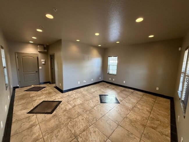 Building Photo - 2-Story Rodeo Home with Beautiful Spacious...