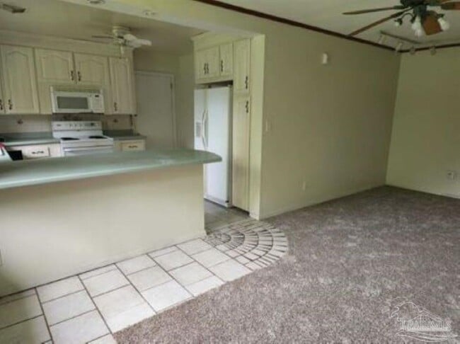 Building Photo - 1802 Peyton Dr