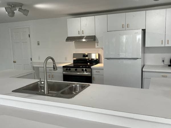 Building Photo - 58 Urban's Ln