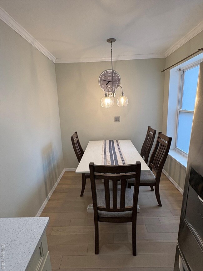 Building Photo - 305 Sixth Ave