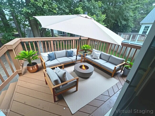 Building Photo - Ranch w/ 1 Car Garage