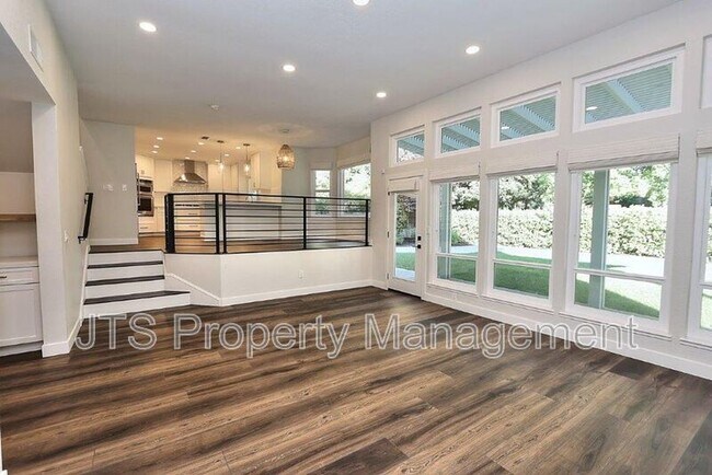 Building Photo - 2696 Prestwick Dr