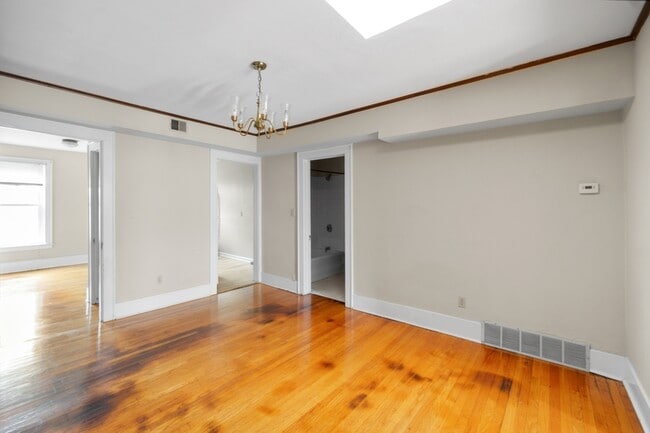 Building Photo - 1107 E Genesee St