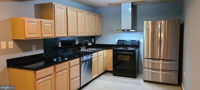 Building Photo - 15309 Lions Den Rd