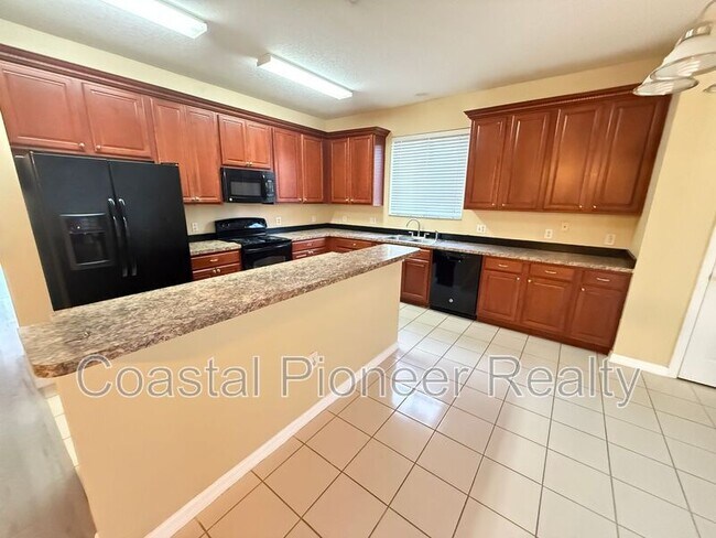 Building Photo - 10337 Stratford Pointe Ave