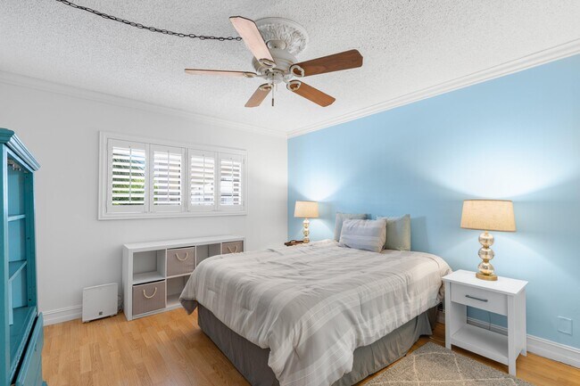 Building Photo - 5501 NW 2nd Ave