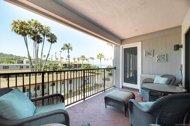 Building Photo - 8263 Camino Del Oro