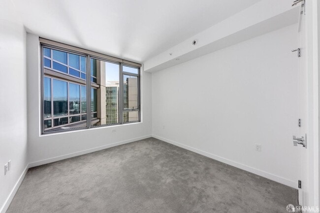 Building Photo - 1000 3rd St