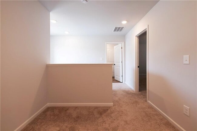 Building Photo - 4700 Blake Lp