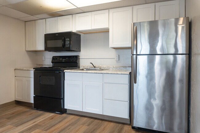 Building Photo - 2765 W Tharpe St