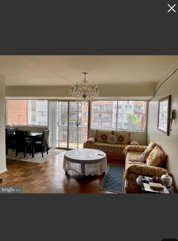 Building Photo - 5851 Quantrell Ave