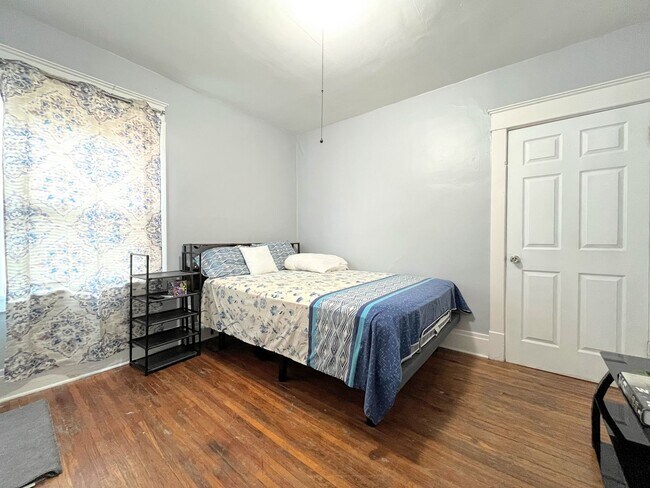 Building Photo - 497 Colvin Ave