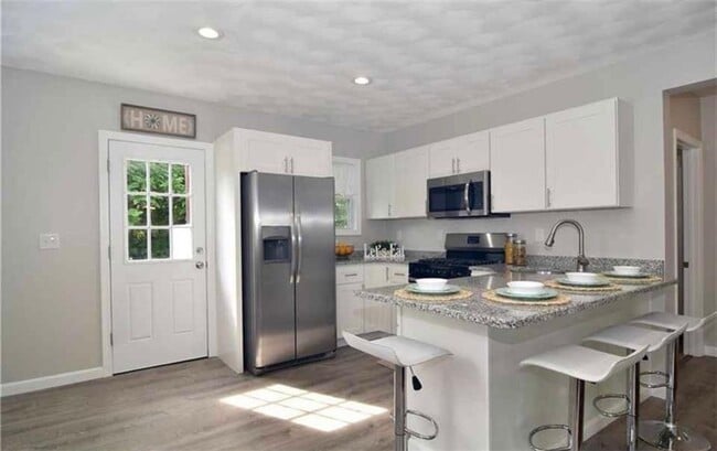 Building Photo - 48 Audubon Ave